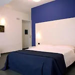 לינה וארוחת בוקר Arete Luxury 4*