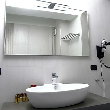 Arete Luxury 4* רג'יו די קאלאבריה