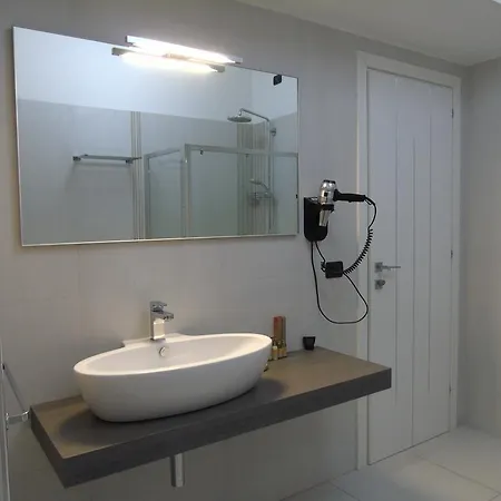 Alojamento de Acomodação e Pequeno-almoço Arete Luxury 4*